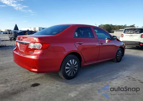 2013 Toyota Corolla Base z USA, uszkodzony, nr VIN 2T1BU4EE4DC966310